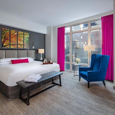 Royalton Park Avenue Hotel New York City Exterior photo A guest room at the Hotel Commonwealth