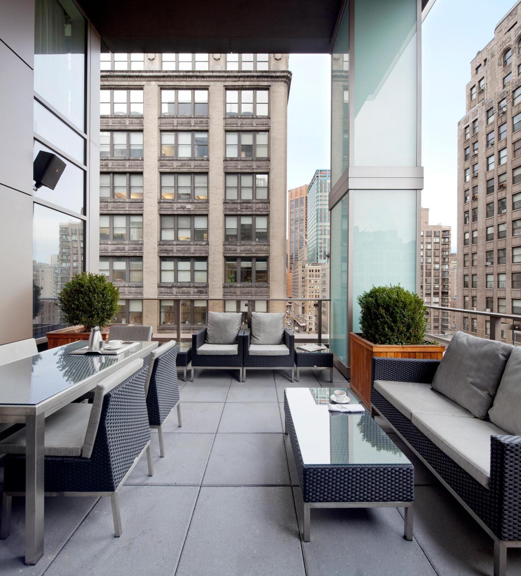 Royalton Park Avenue Hotel New York City Exterior photo The terrace of a duplex penthouse