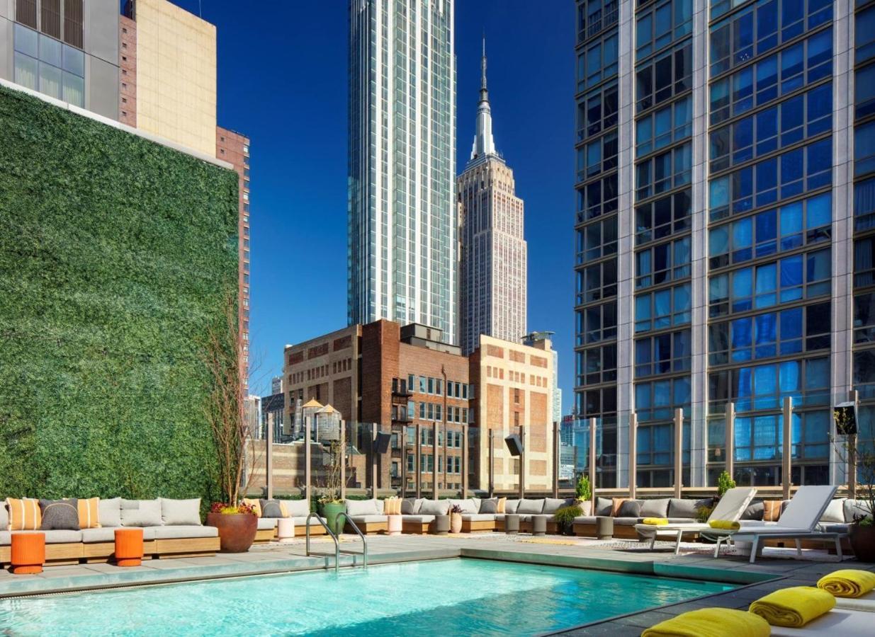 Royalton Park Avenue Hotel New York City Exterior photo The rooftop pool at the Standard East Village