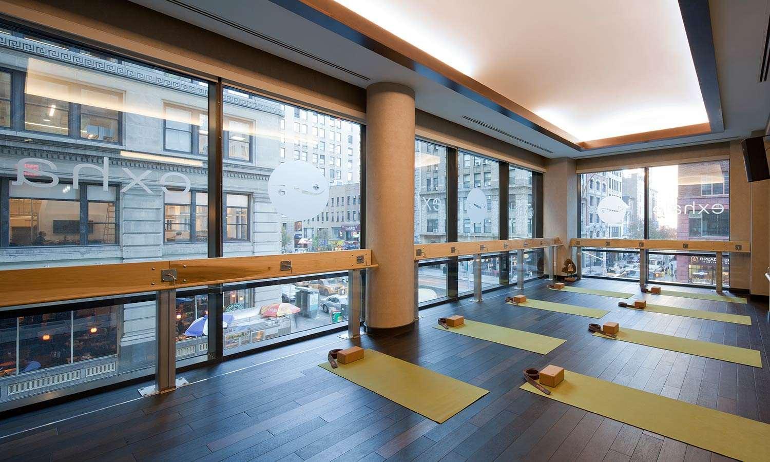 Royalton Park Avenue Hotel New York City Exterior photo The yoga studio at the Virgin Hotel